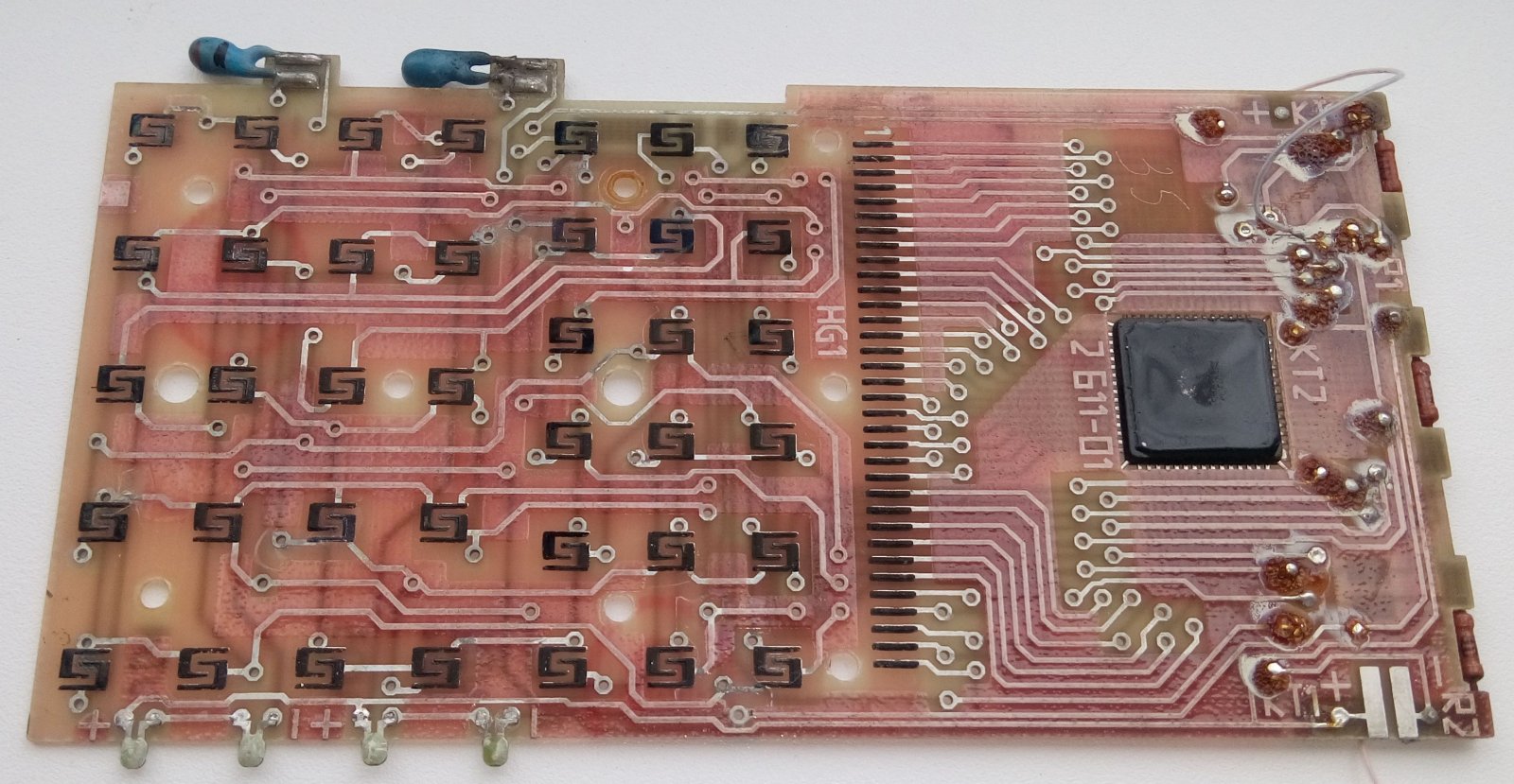 Плата калькулятора. Электроника MK 52 плата. МК-61 плата. Электроника МК 61 плата. Электроника МК 71 содержание драгметаллов.