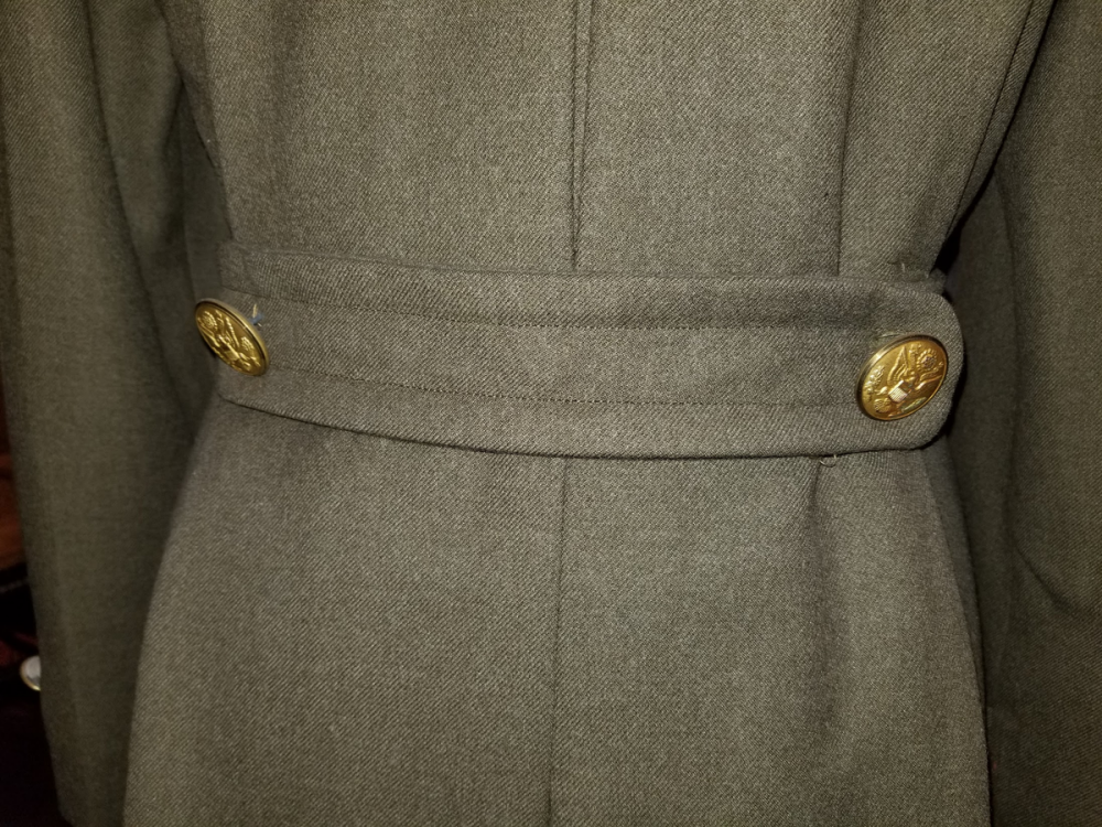1039941521_1200px-Martingale_of_the_WWII_Womens_Army_Corps_winter_overcoat.thumb.png.d93738948aa5a89a9971c2e2dc83083f.png