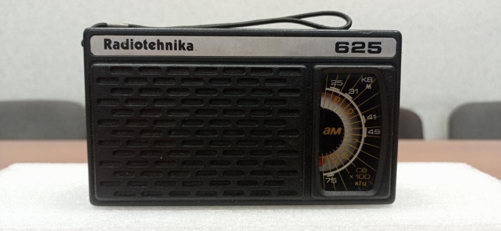 Radiotahnika-625_front.thumb.jpg.7259a03450ec6deed9ffe453c1d4c1ca.jpg